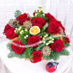 Зимний закат - корзина с красными розами и елью 2