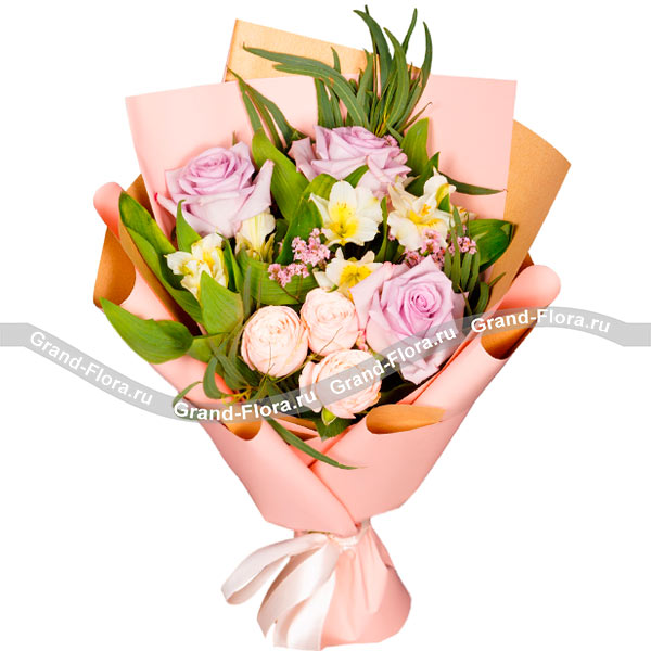Тропический персик - букет альстромерий и роз
