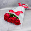 Букет из красных роз в оформлении (высота стебля-60 см) 3