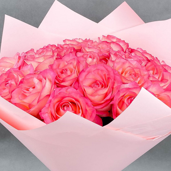 Великолепие – букет из розовых роз