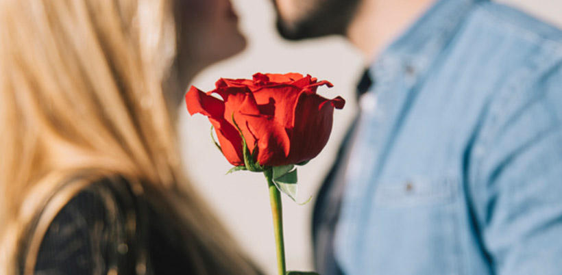 Flowers for kissing day