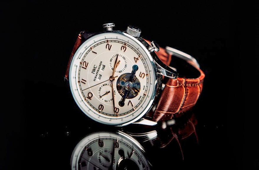 Видеть наручные часы. Часы мужские наручные. Швейцарские часы. Красивые часы. Механические часы.